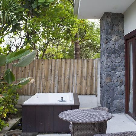 The Segara Suites Tanjung Benoa Extérieur photo