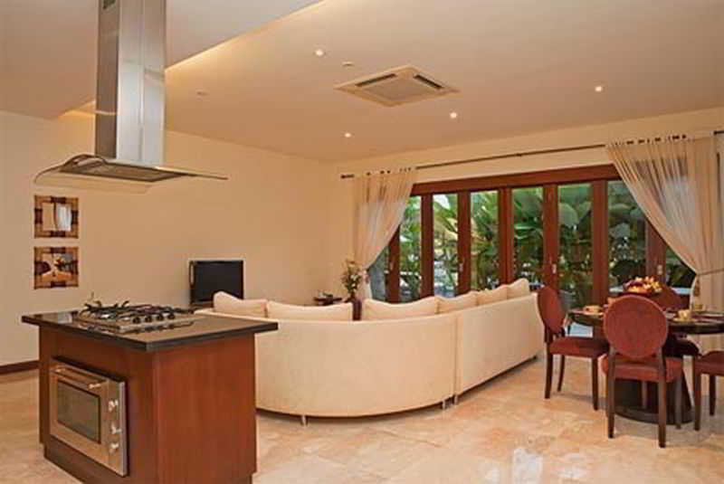 The Segara Suites Tanjung Benoa Extérieur photo
