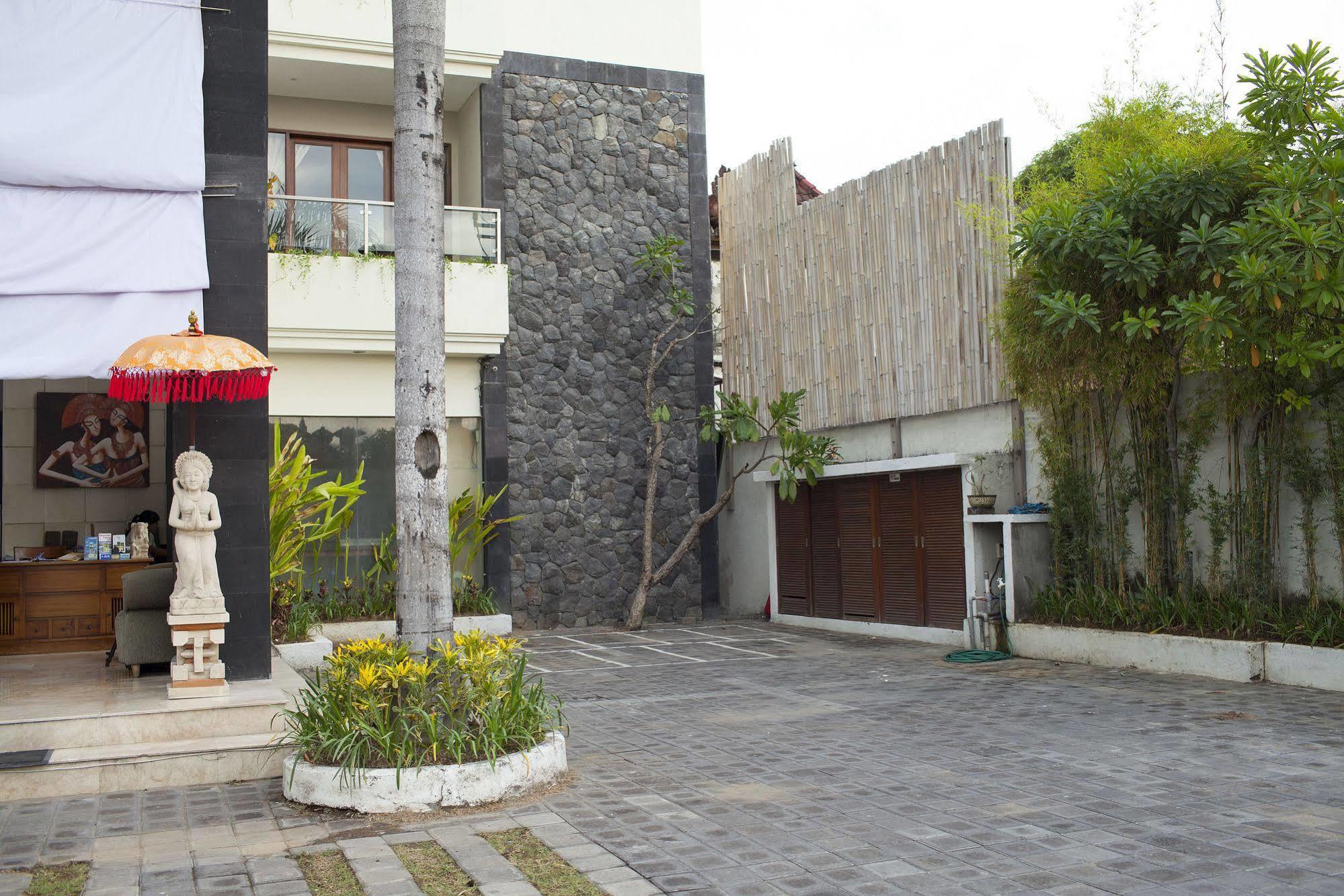 The Segara Suites Tanjung Benoa Extérieur photo